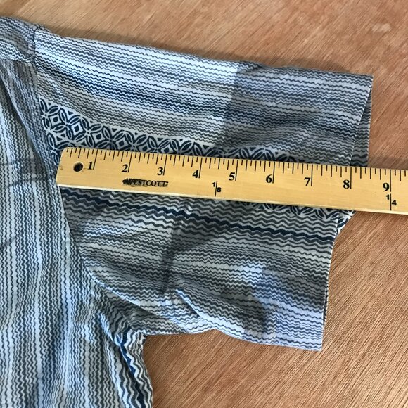 Quicksilver Shirt Men L Gray Geometric Button Up Pocket Short Sleeve Collared - Picture 8 of 13